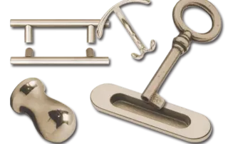 Pomoli, maniglie e portabiti